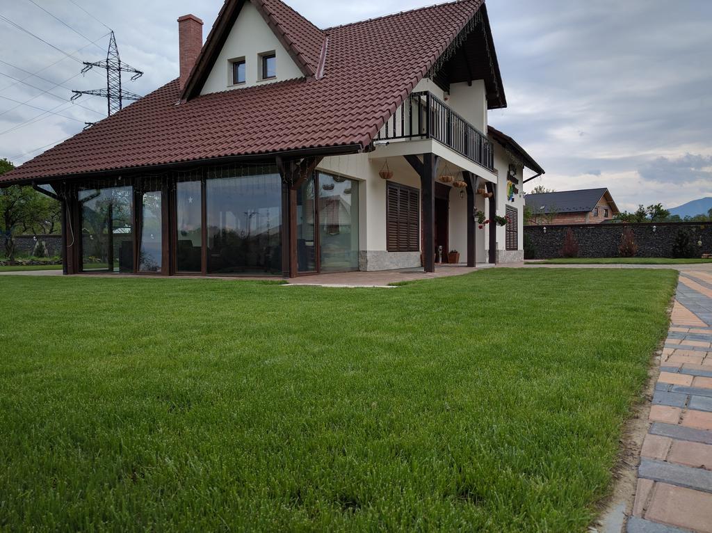 Pensiunea Ursa Hotel Bistrita Bargaului ภายนอก รูปภาพ