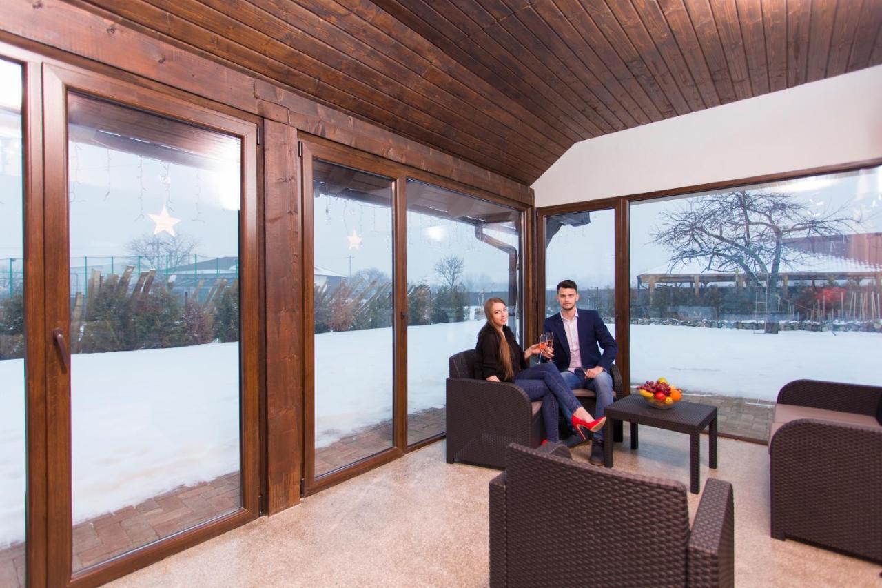 Pensiunea Ursa Hotel Bistrita Bargaului ภายนอก รูปภาพ